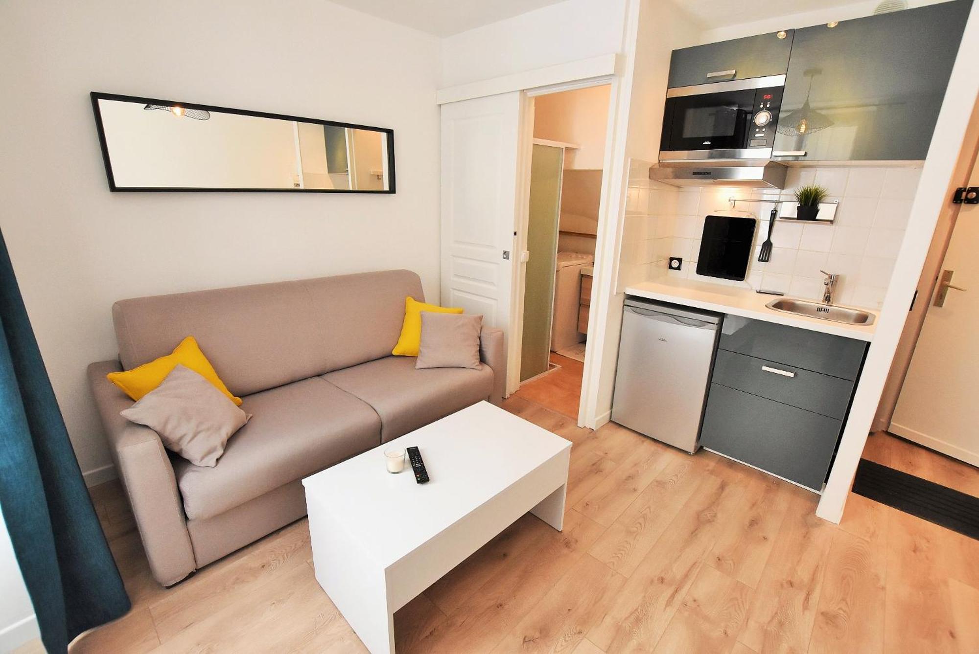 Appartement Au Coeur De La Ville De Taverny Exterior foto